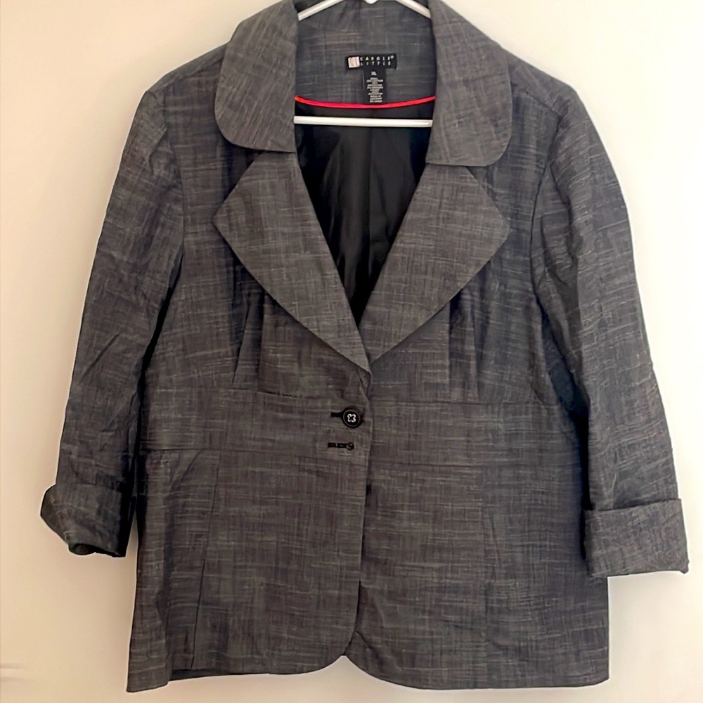 Gray blazer